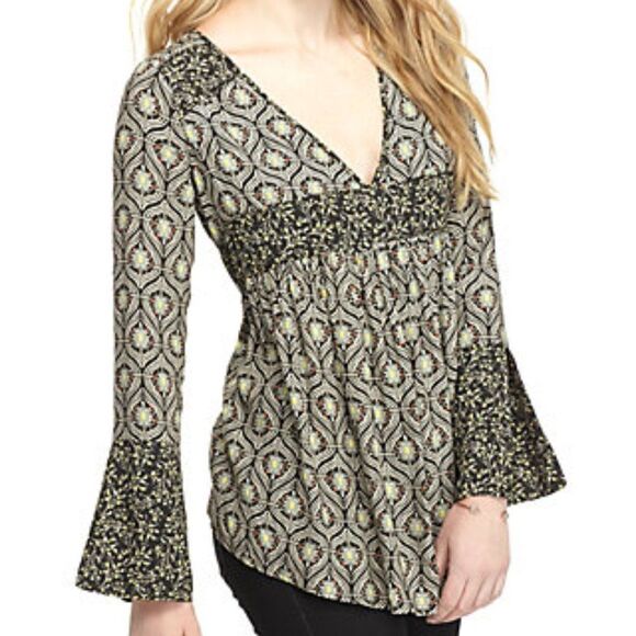 Free People Tops - FREE PEOPLE Rolling Hills Bell Sleeve Tunic Top